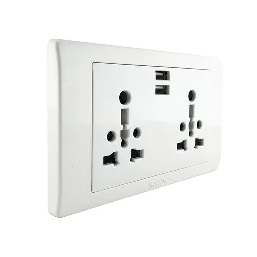 Tronic Twin Universal Socket with 2 USB