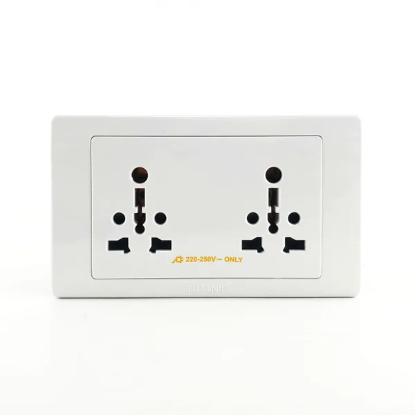 Tronic Twin Universal Socket