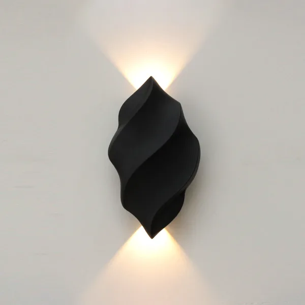 Tronic 10W LED Outdoor Wall Light - IP54 Warm White