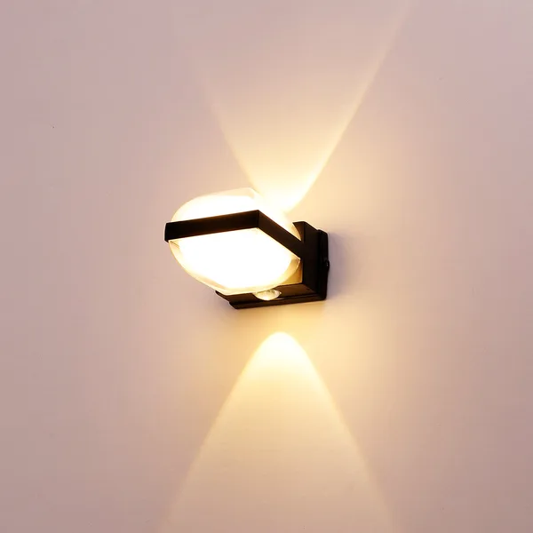 Tronic 12W LED Outdoor Wall Light - Oval Design