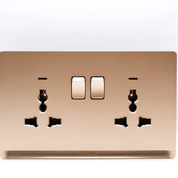 Tronic Universal Twin Socket