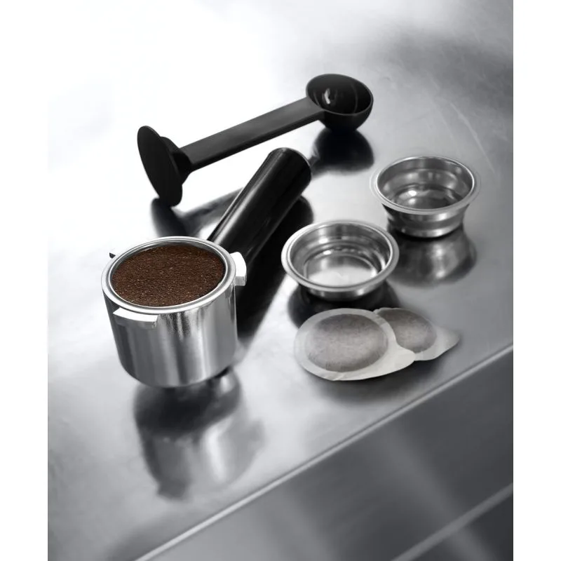 Delonghi Dedica Style Manual Barista Espresso Machine, Cappuccino, Milk Frother, Black EC685.BK