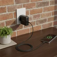 Philips Wall Charger 100W with GaN & PD Technology, Quick Charge, Smart Protection, USB C & USB A Ports, UK Socket DLP6332CB/12