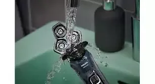 Philips Rechargable Touch Shaver Wet & Dry, SkinIQ Technology, Close-Cut and 360° Flex Shaving Heads, Li-ion Battery, 60min Run Time on 1hr Charge S5885