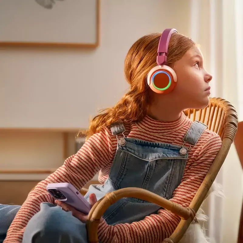 Philips Kids Wireless OnEar Headphones, Foldable, LED Lights TAK4200MP/00