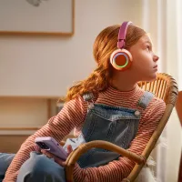 Philips Kids Wireless OnEar Headphones, Foldable, LED Lights TAK4200MP/00