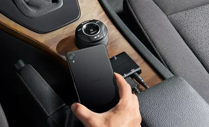 Sony In-Car Smartphone Controller with Bluetooth Wireless Technology RM-X7BT