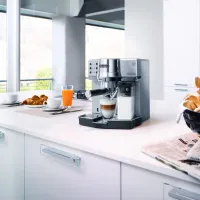 Delonghi Pump Espresso & Cappuccino Machine 1450W, Automatic Milk Frother, Metallic EC850.M